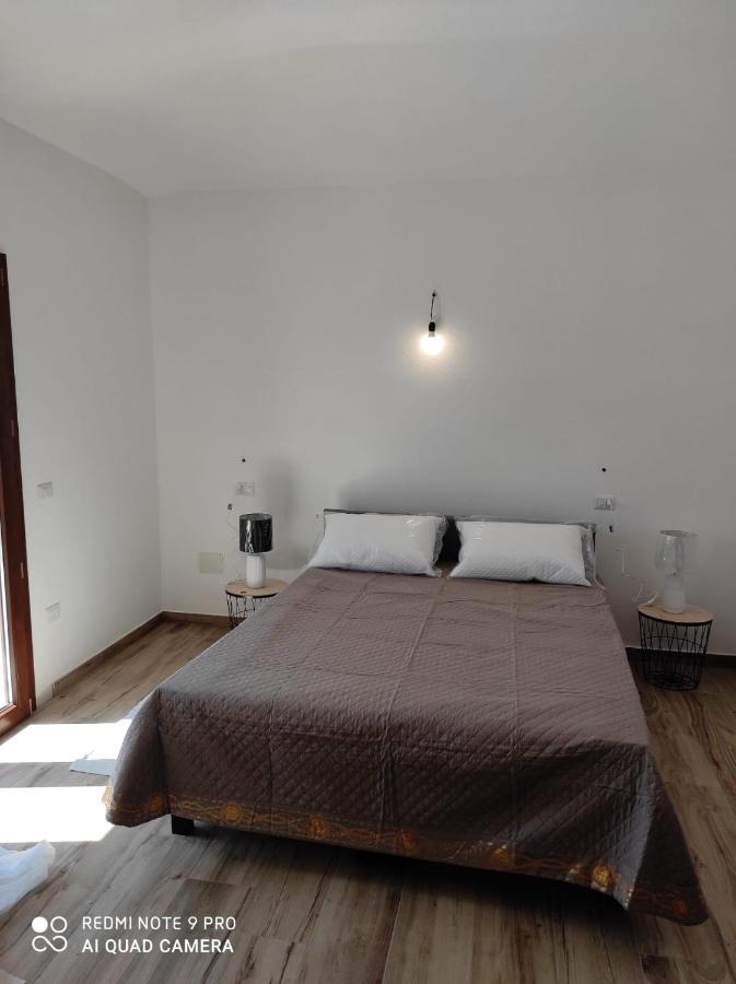 Appartement F2 Meuble Loculi Dış mekan fotoğraf