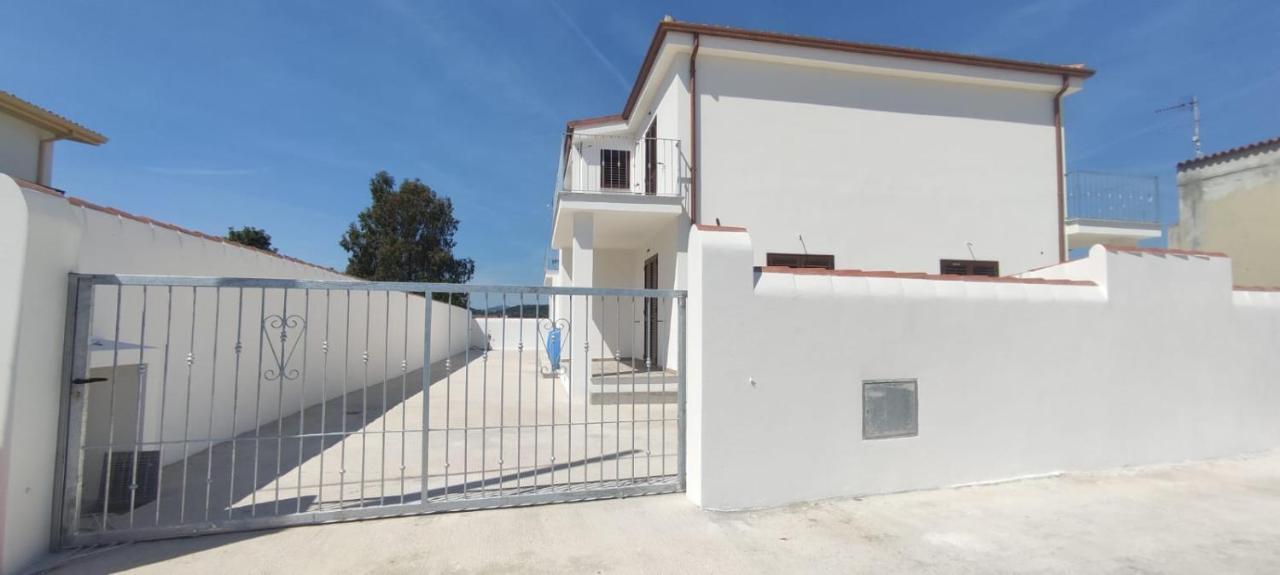 Appartement F2 Meuble Loculi Dış mekan fotoğraf