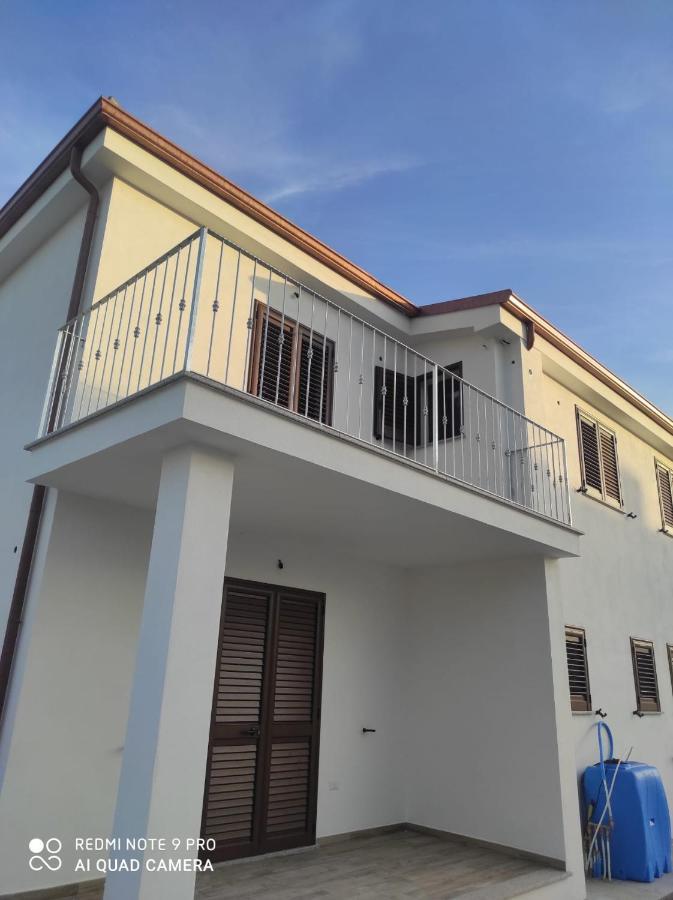 Appartement F2 Meuble Loculi Dış mekan fotoğraf